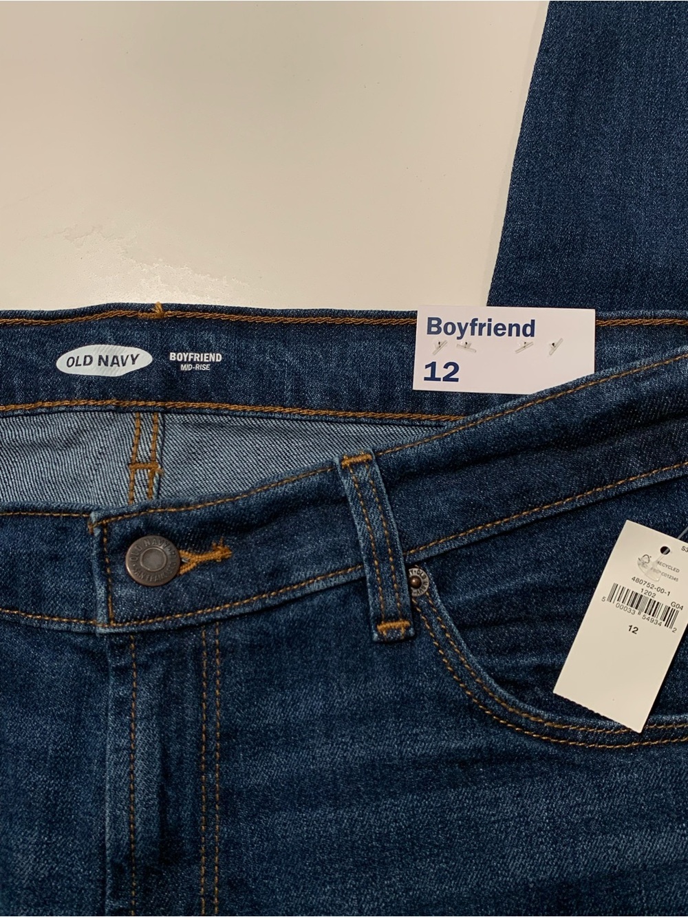 NWT Old Navy Women’s Boyfriend Cropped Jeans, Mid-Rise, Relaxed, 12 - Picture 4 of 7